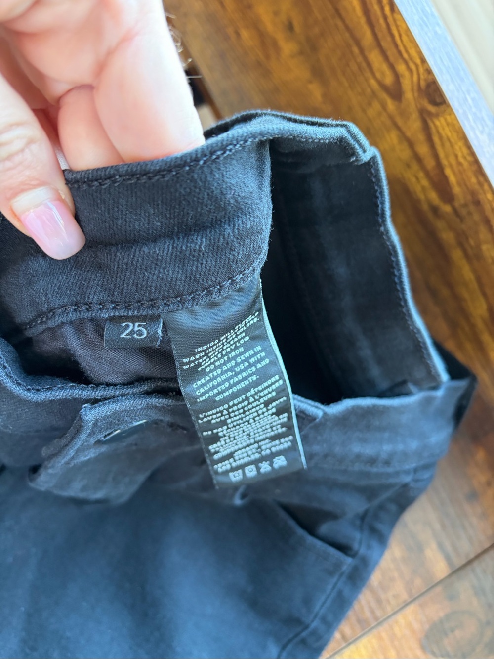 J Brand Skinny Jeans in Black